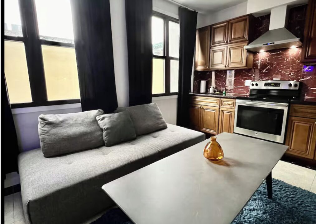 Photo of Livingroom in Chinatown
