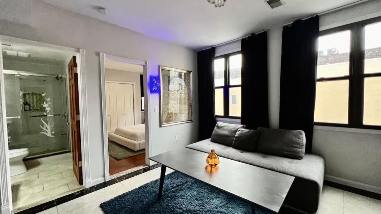 Photo of Livingroom in Chinatown