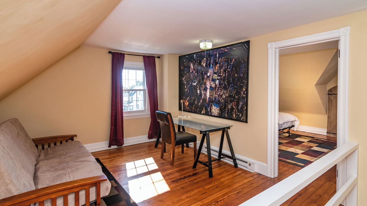 Photo of Livingroom in Bryn Mawr