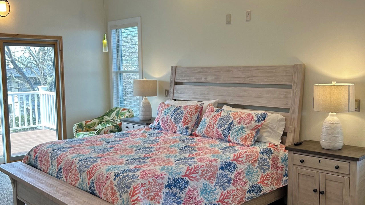 Photo of Bedroom in Oak Harbor