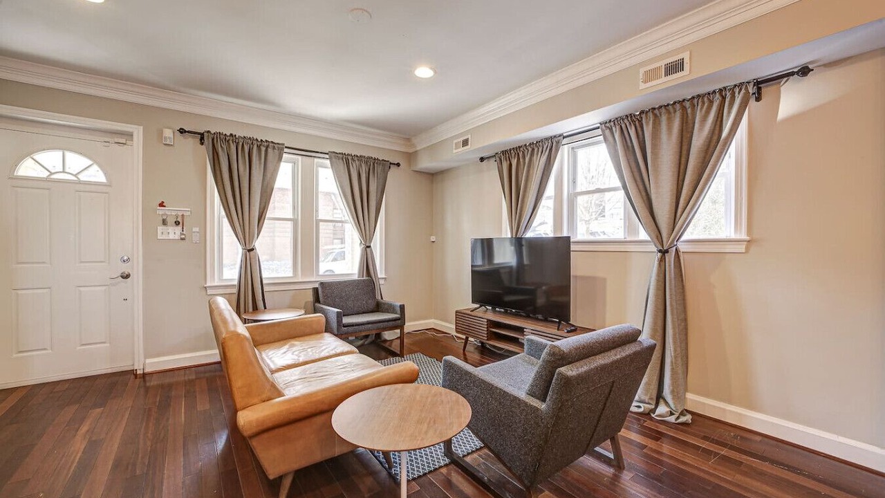 Photo of Livingroom in Eckington