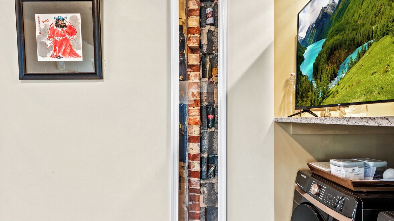Photo of Others in Issue