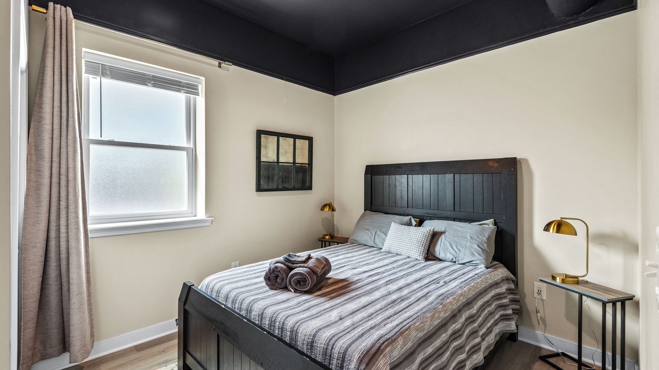 Photo of Bedroom in Issue