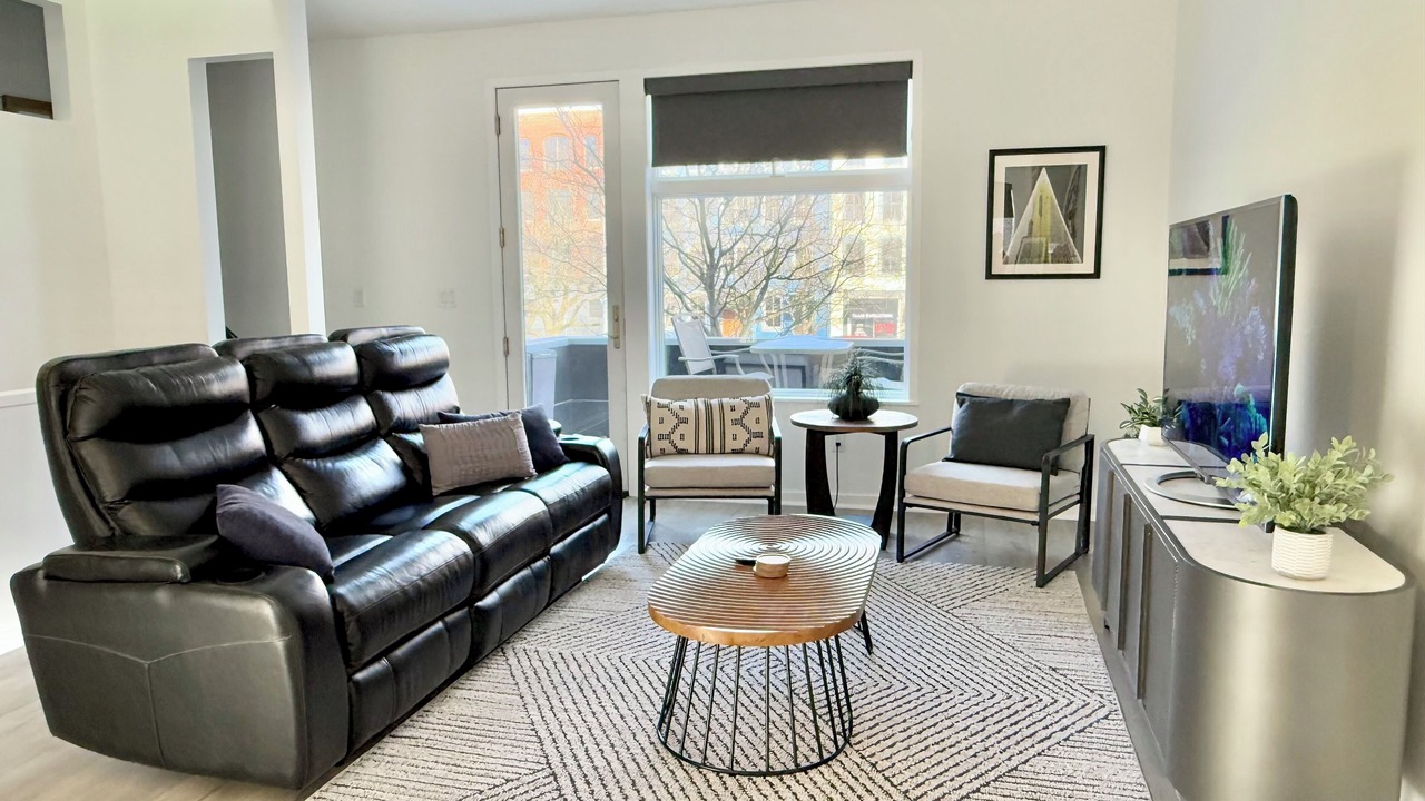 Photo of Livingroom in Downtown Dayton