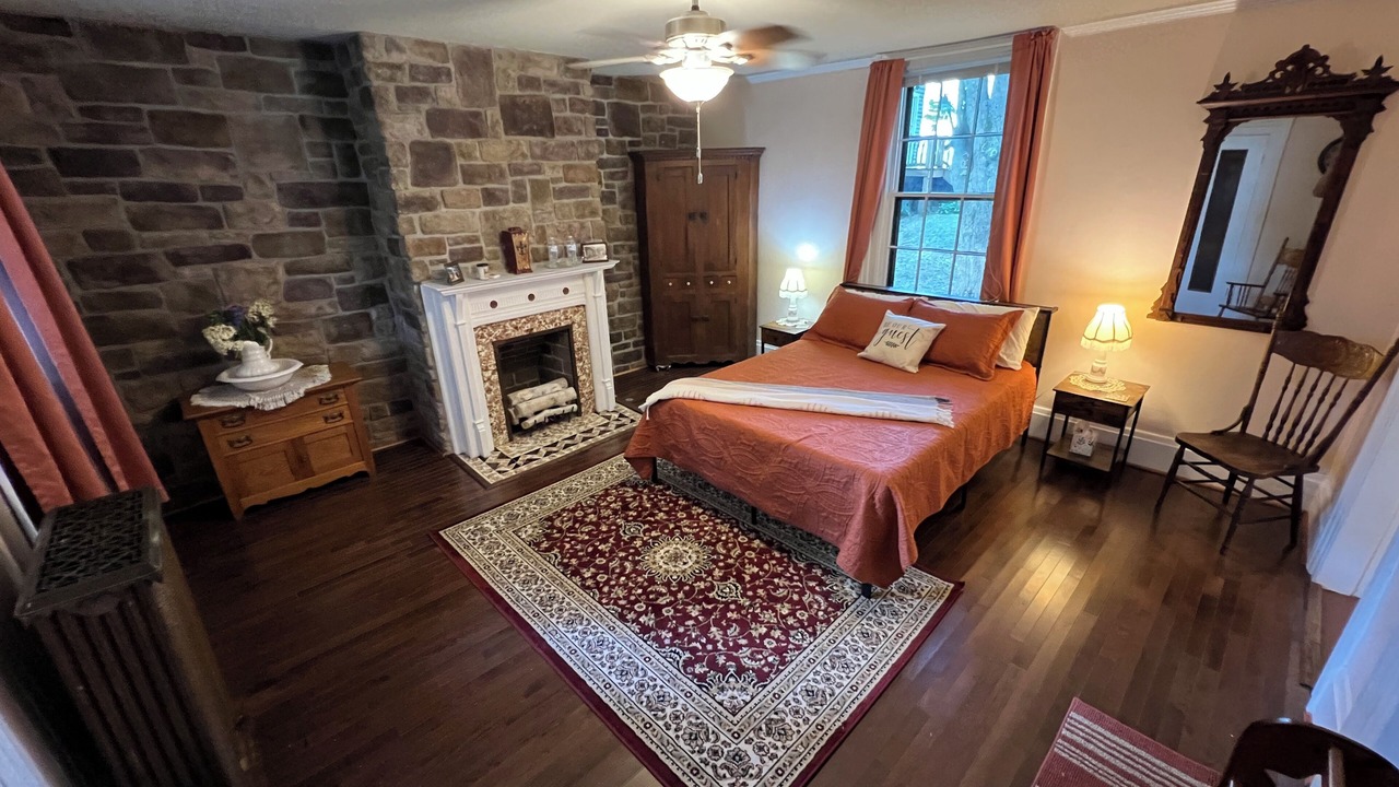 Photo of Bedroom in Meadville