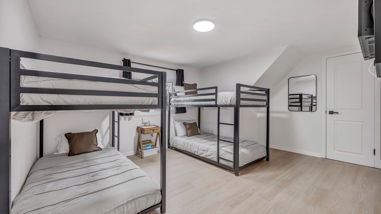Photo of Bedroom in Berea