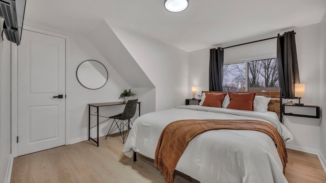 Photo of Bedroom in Berea