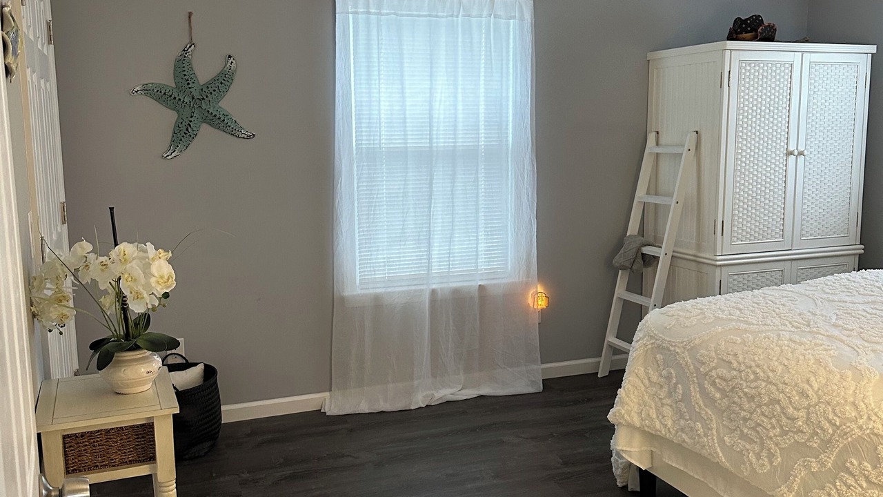Photo of Bedroom in Mystic Island