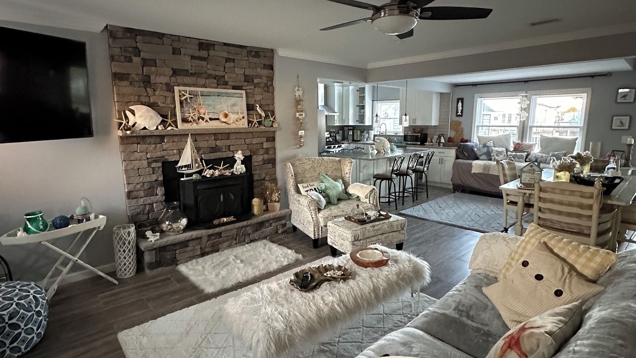 Photo of Livingroom in Mystic Island
