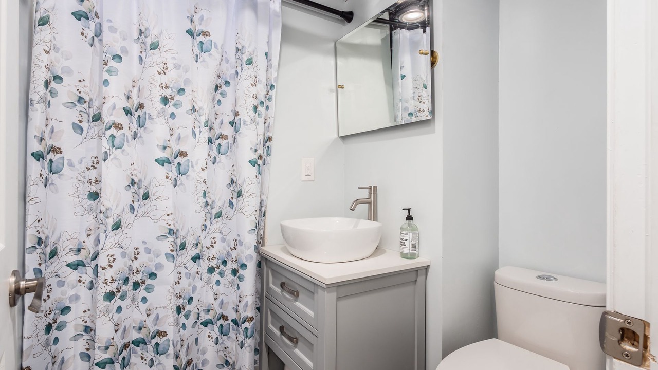 Photo of Bathroom in West Columbus
