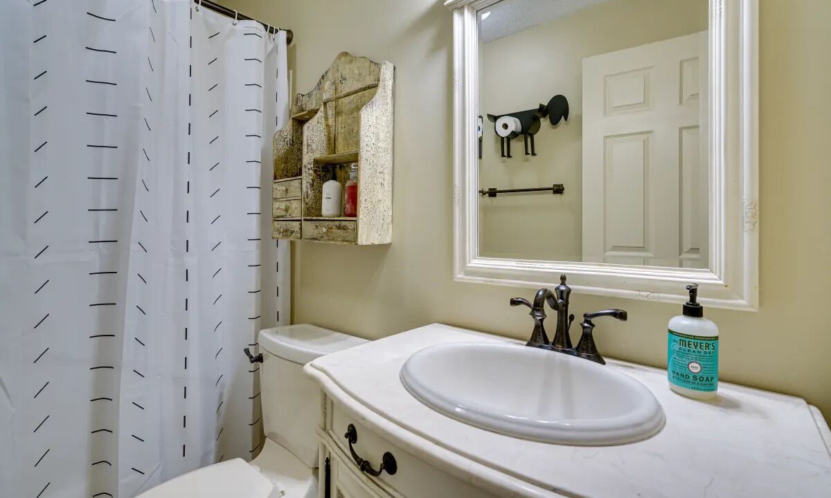 Photo of Bathroom in Lumberton