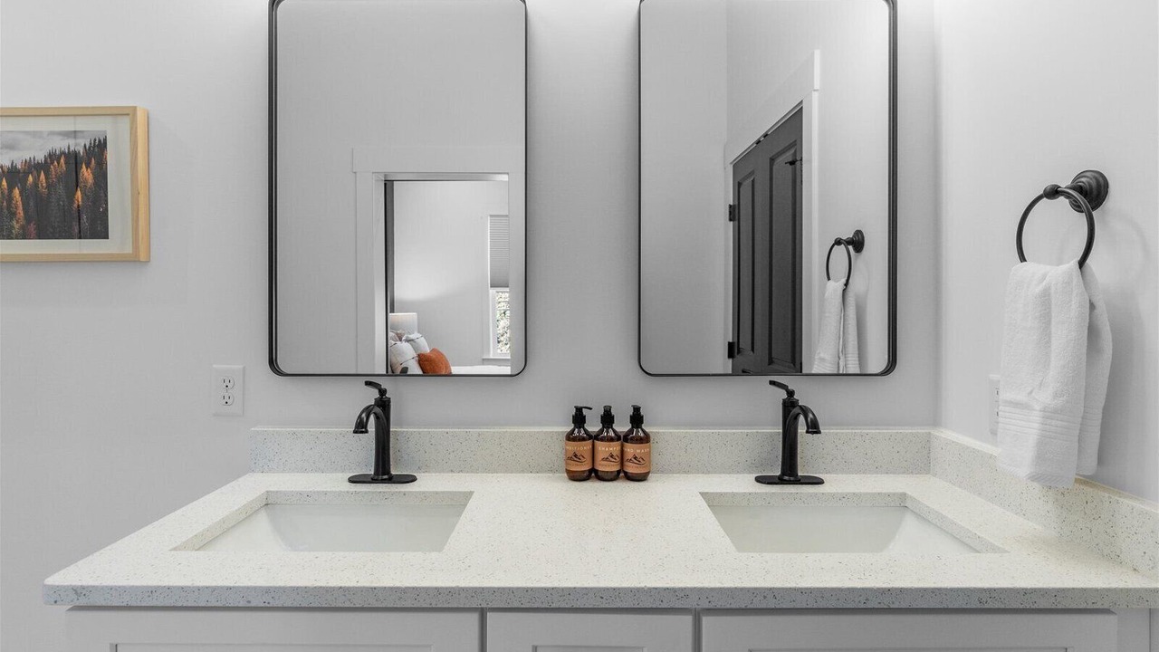 Photo of Bathroom in Red Bank