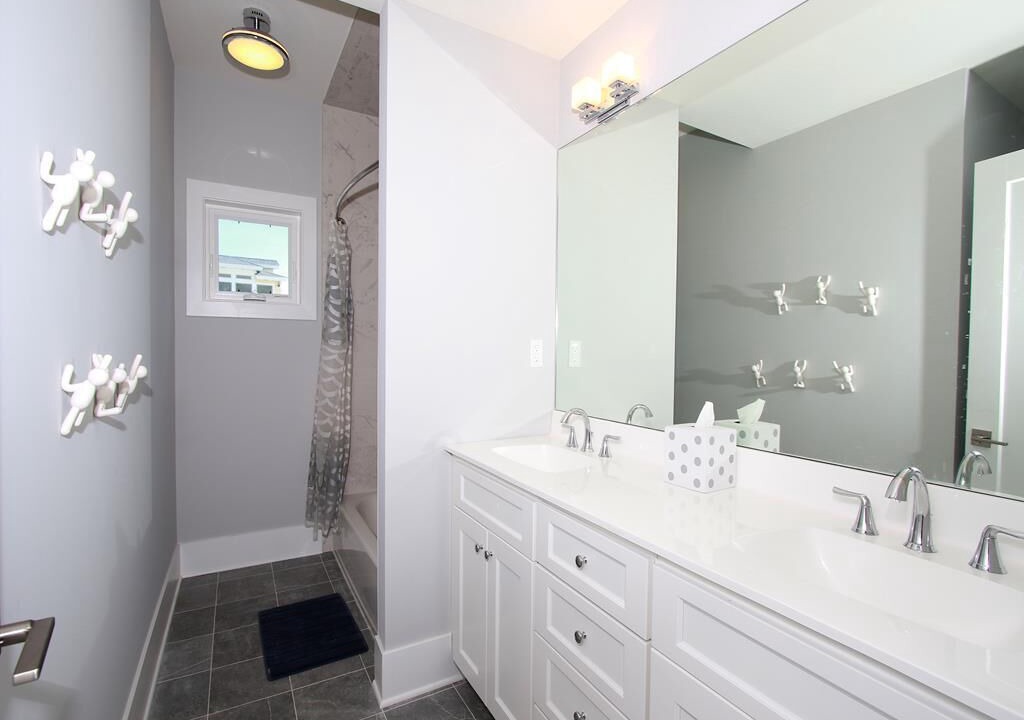Photo of Bathroom in Ship Bottom