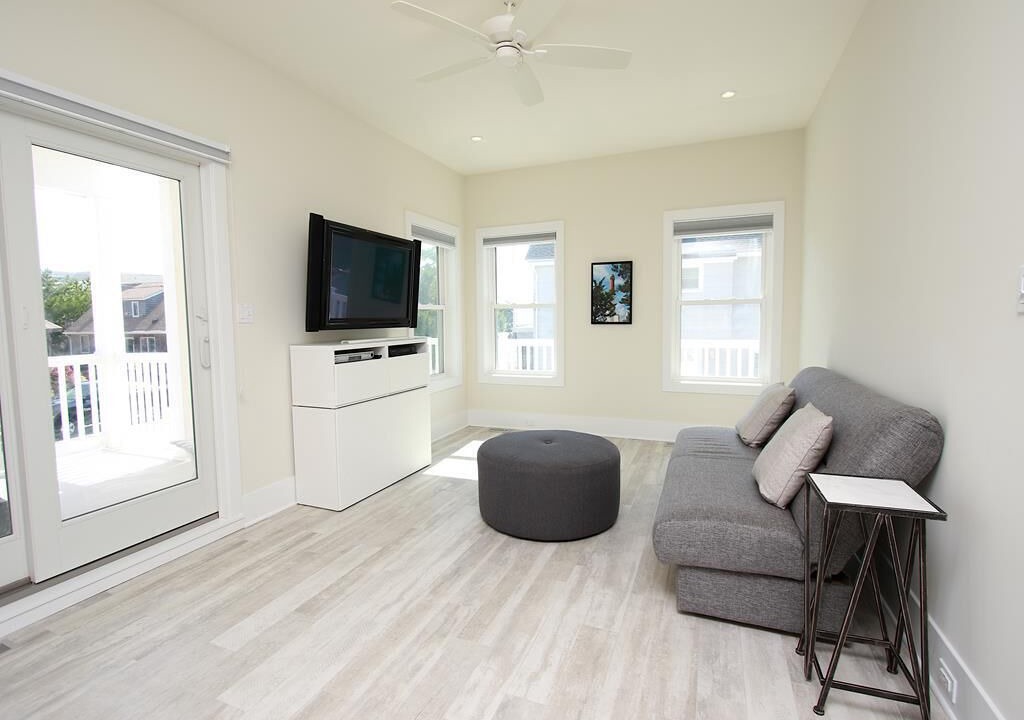 Photo of Livingroom in Ship Bottom