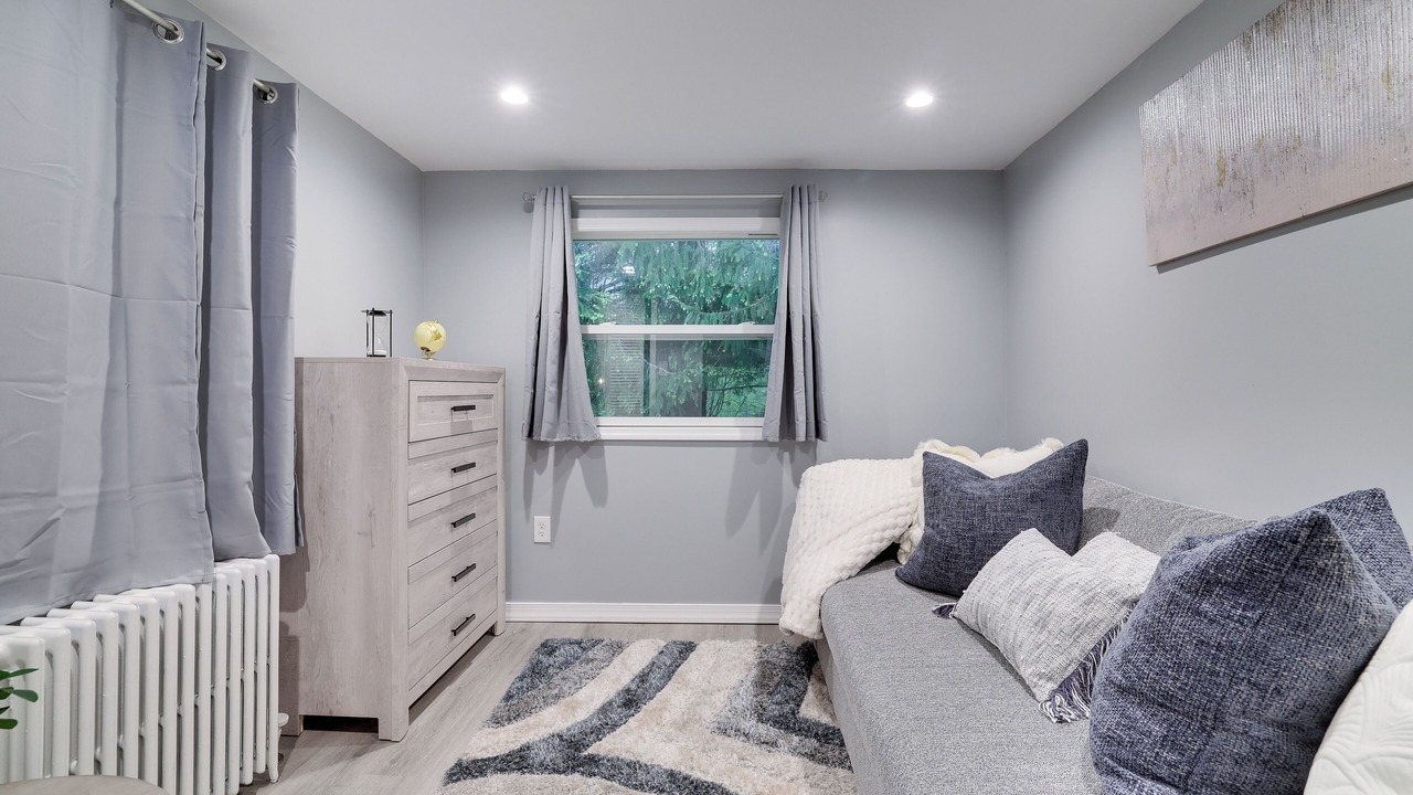 Photo of Livingroom in Tobyhanna