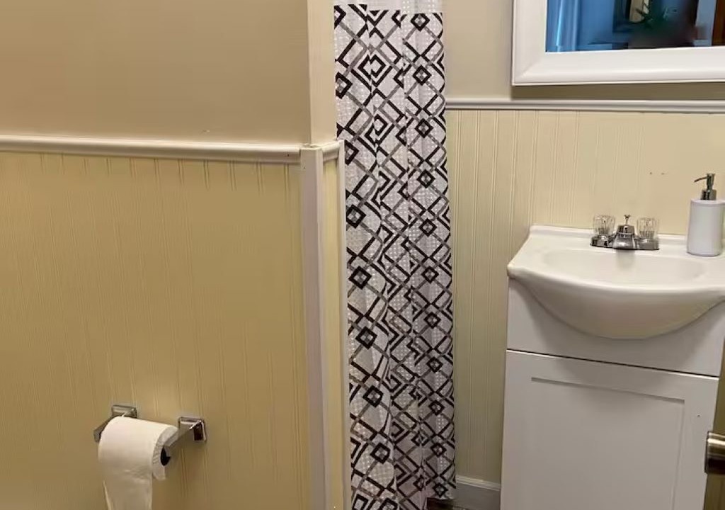 Photo of Bathroom in Wendover