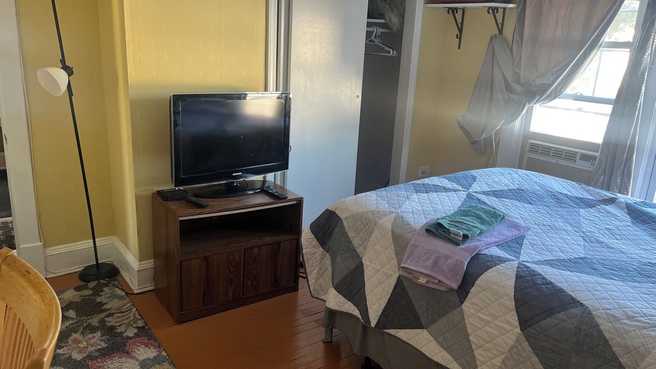 Photo of Bedroom in Fords