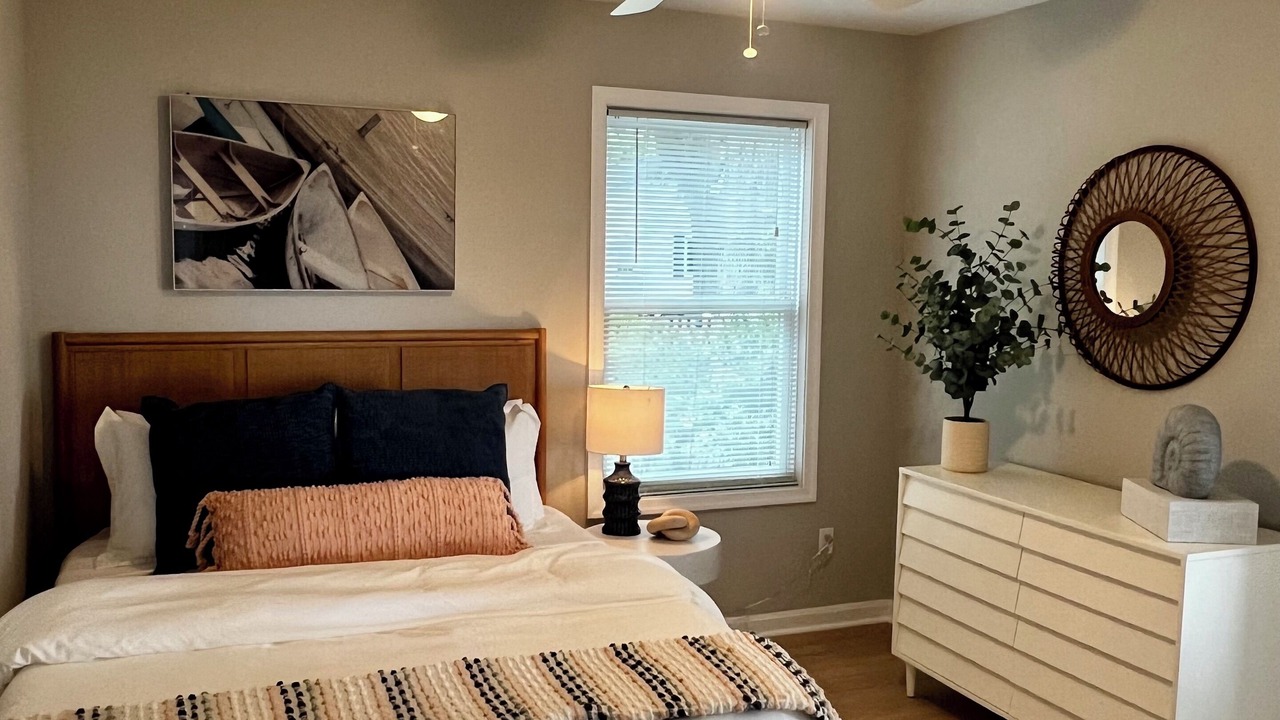 Photo of Bedroom in Grasonville