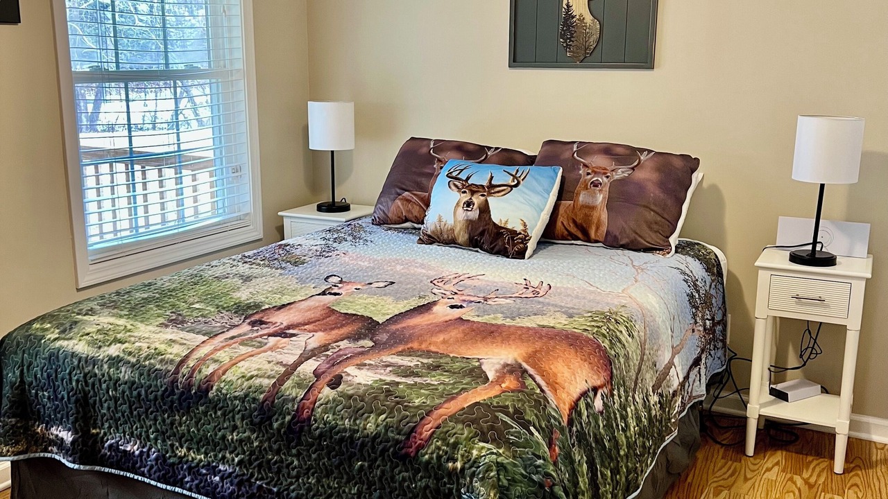 Photo of Bedroom in Yeaddiss