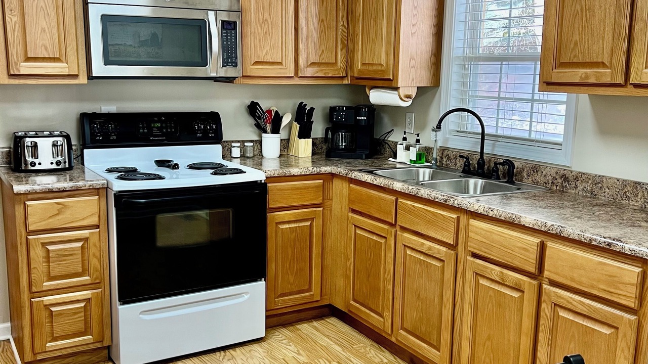 Photo of Kitchen in Yeaddiss