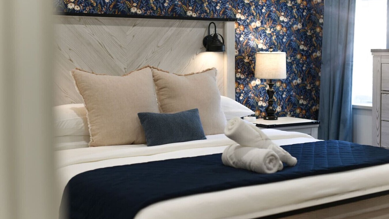 Photo of Bedroom in Lower Lawrenceville