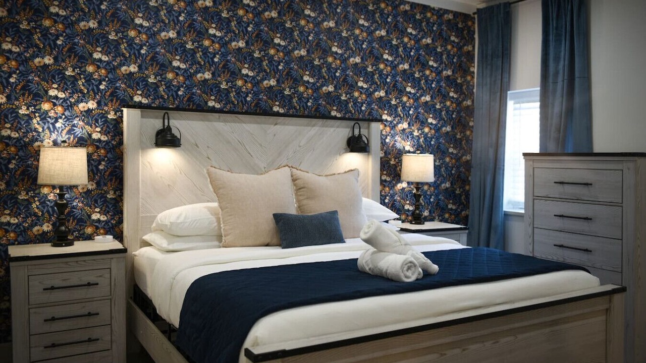 Photo of Bedroom in Lower Lawrenceville