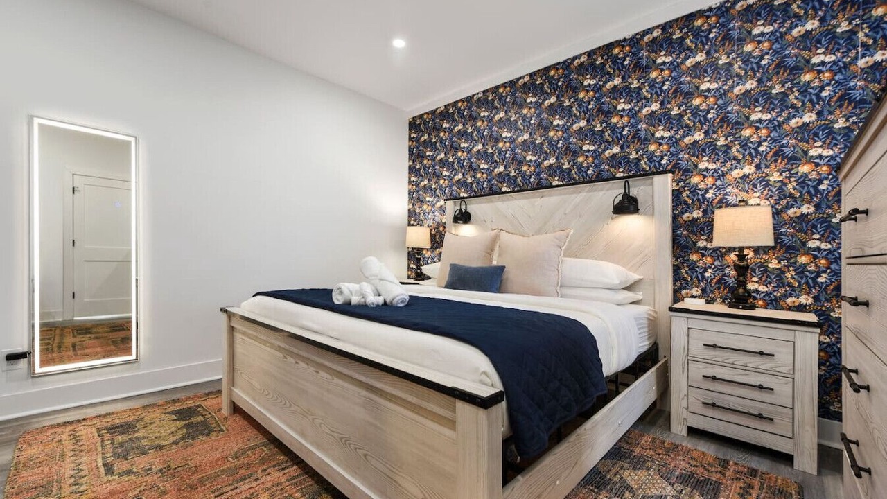 Photo of Bedroom in Lower Lawrenceville