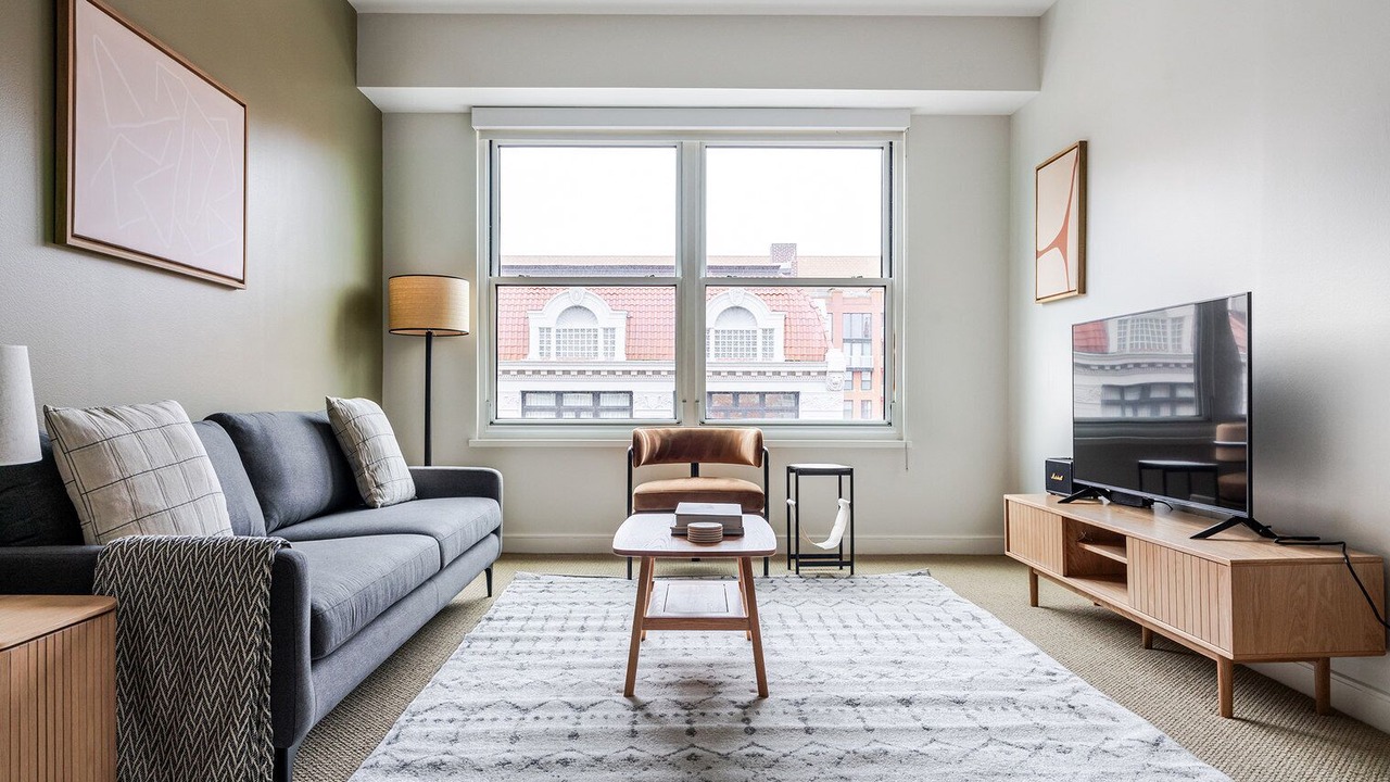 Photo of Livingroom in Penn Quarter