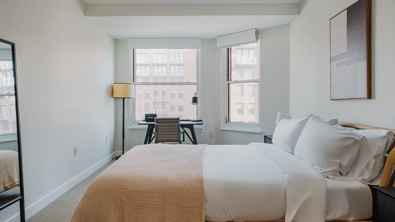 Photo of Bedroom in Penn Quarter