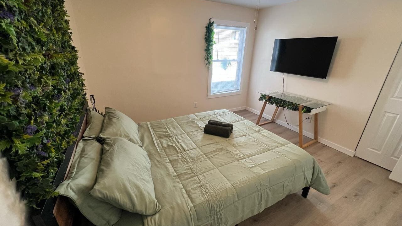 Photo of Bedroom in Woodburn