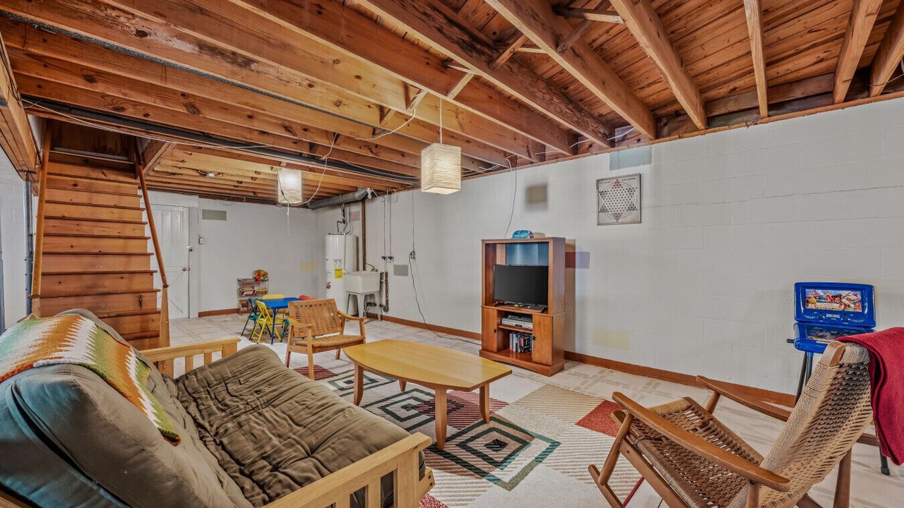 Photo of Bedroom in Berkeley Springs