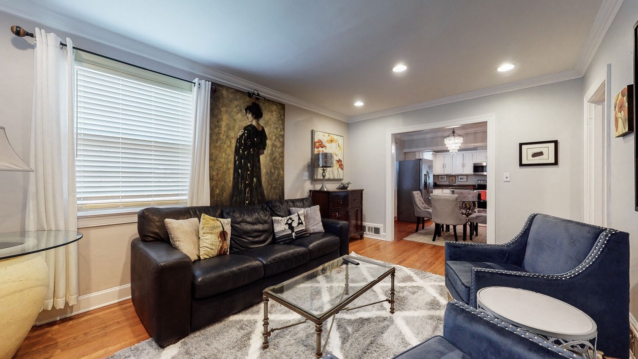 Photo of Livingroom in Green Hills