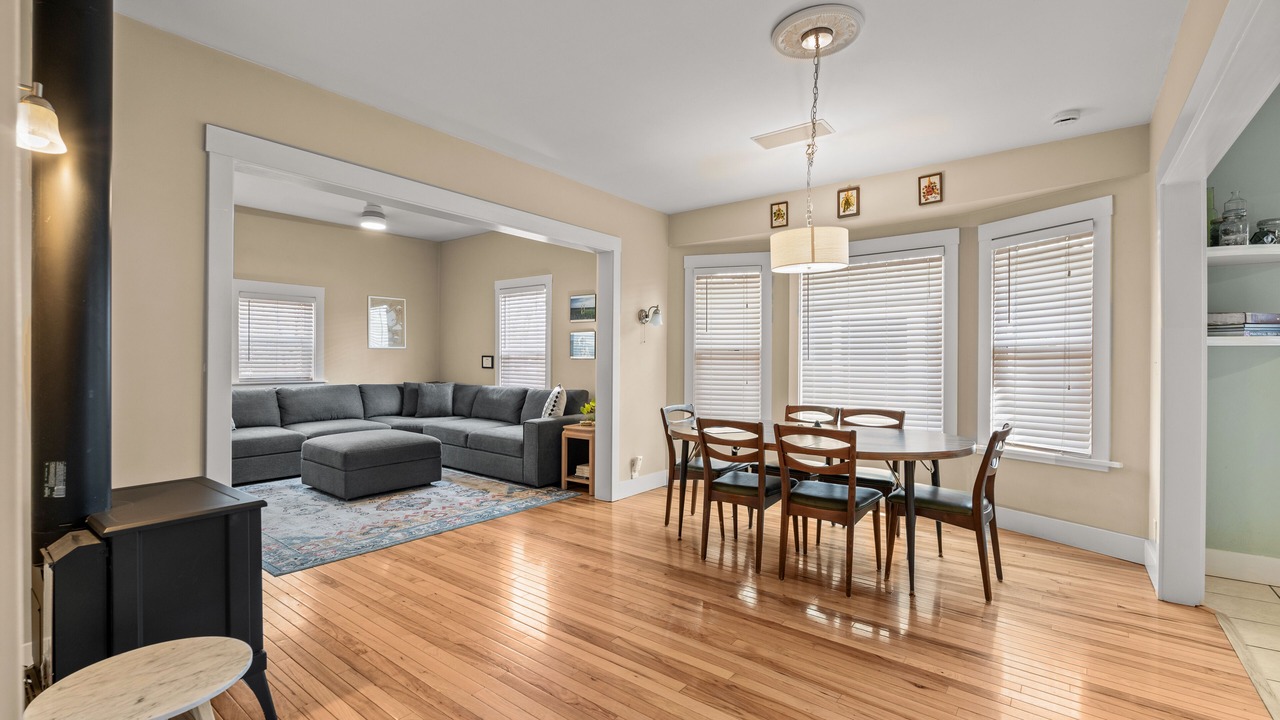 Photo of Bedroom in Sandpoint