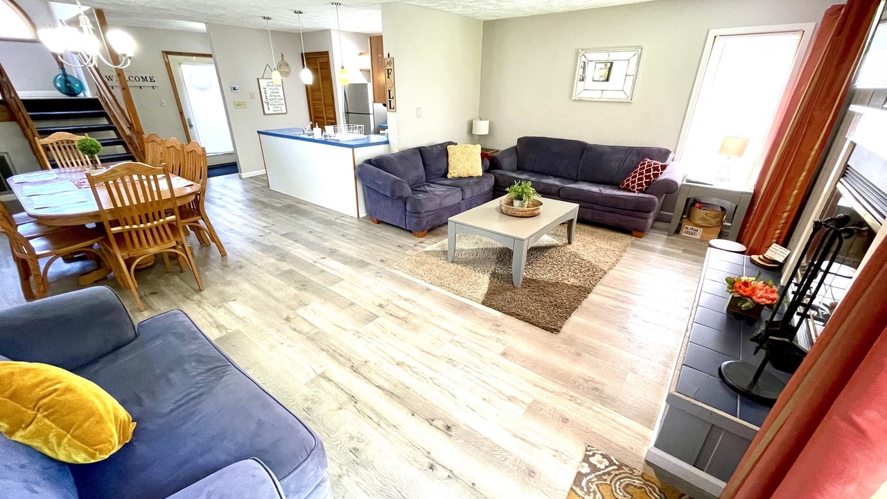 Photo of Livingroom in East Stroudsburg