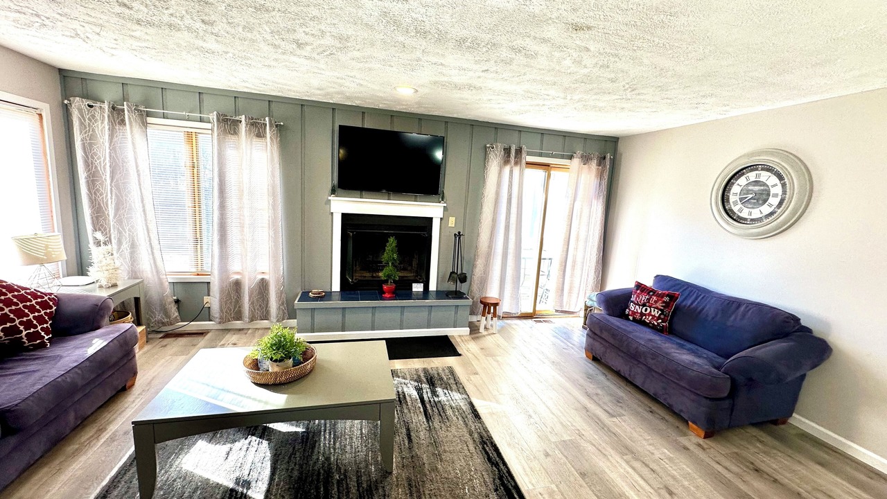 Photo of Livingroom in East Stroudsburg