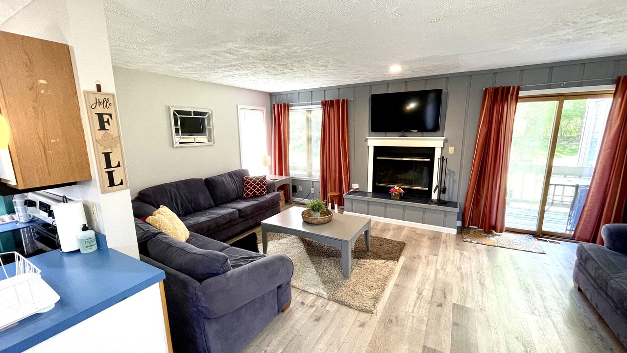 Photo of Livingroom in East Stroudsburg