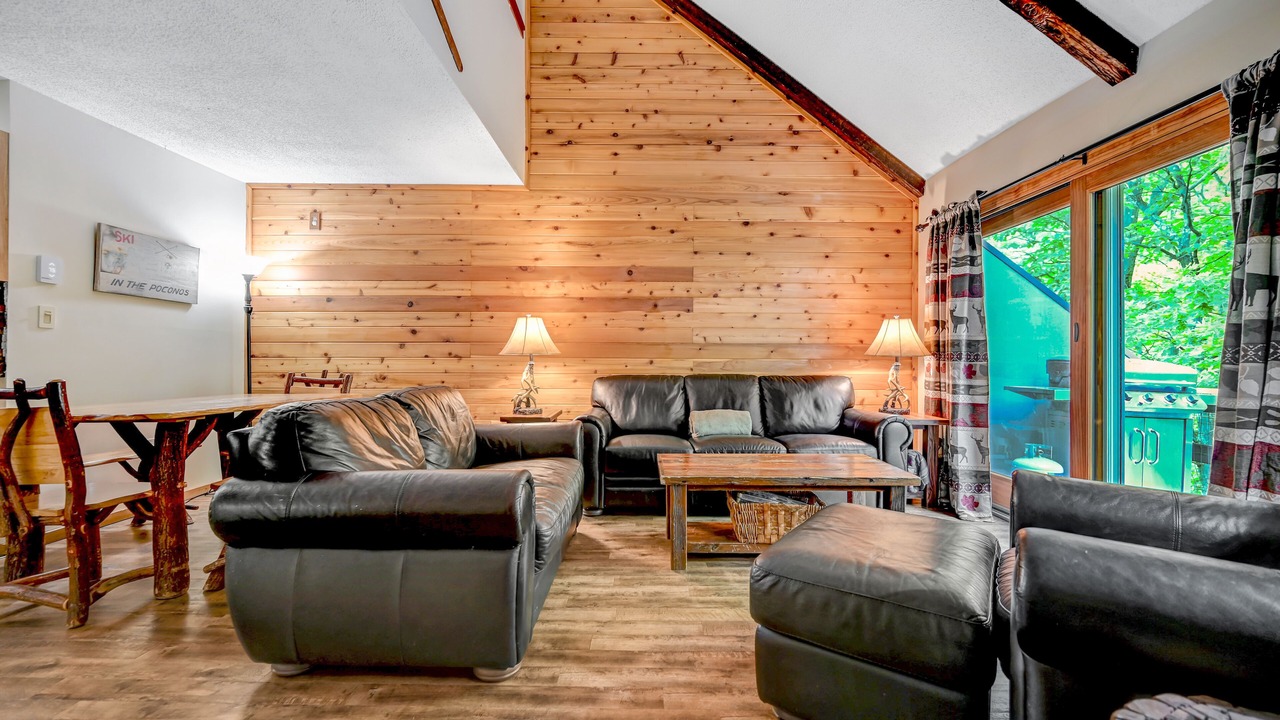 Photo of Livingroom in Village at Camelback
