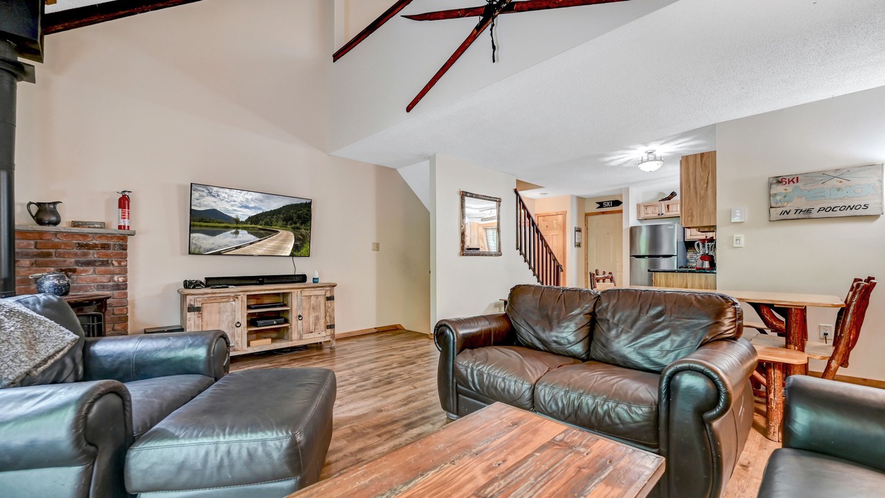 Photo of Livingroom in Village at Camelback