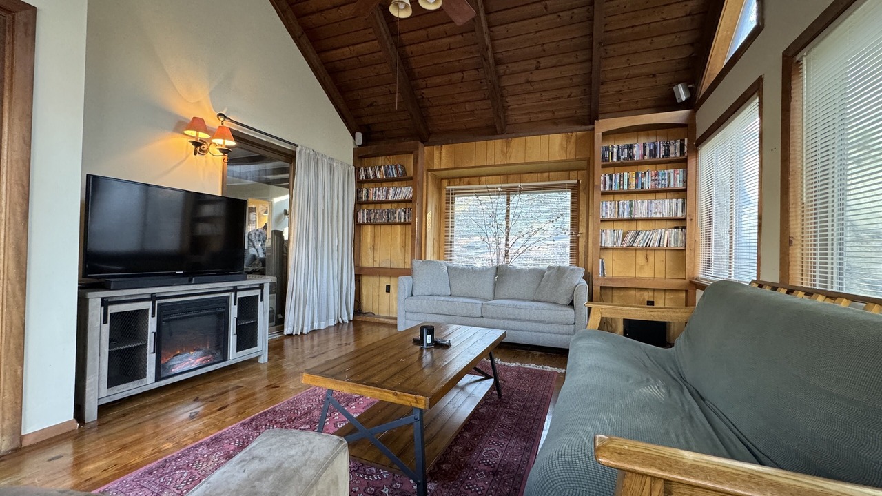 Photo of Livingroom in Bushkill