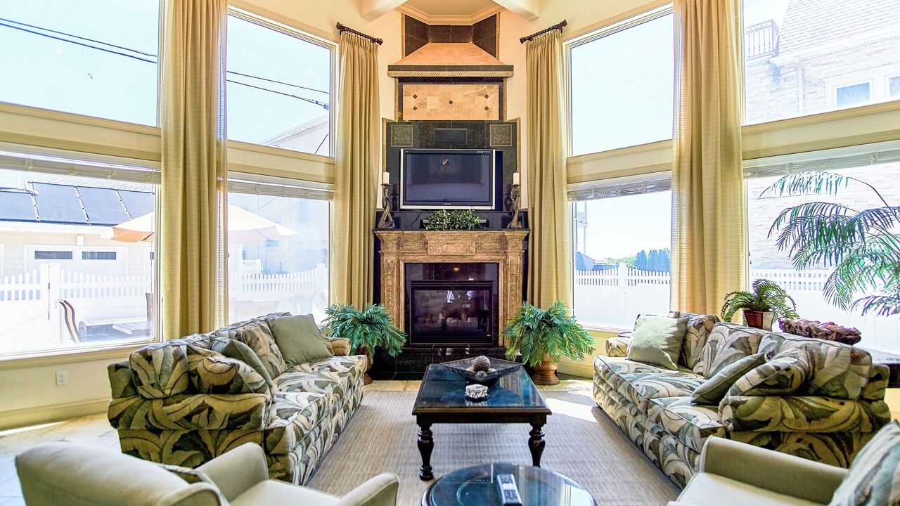 Photo of Livingroom in A-Zone