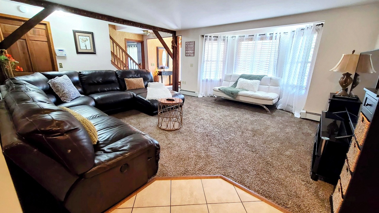 Photo of Livingroom in East Stroudsburg