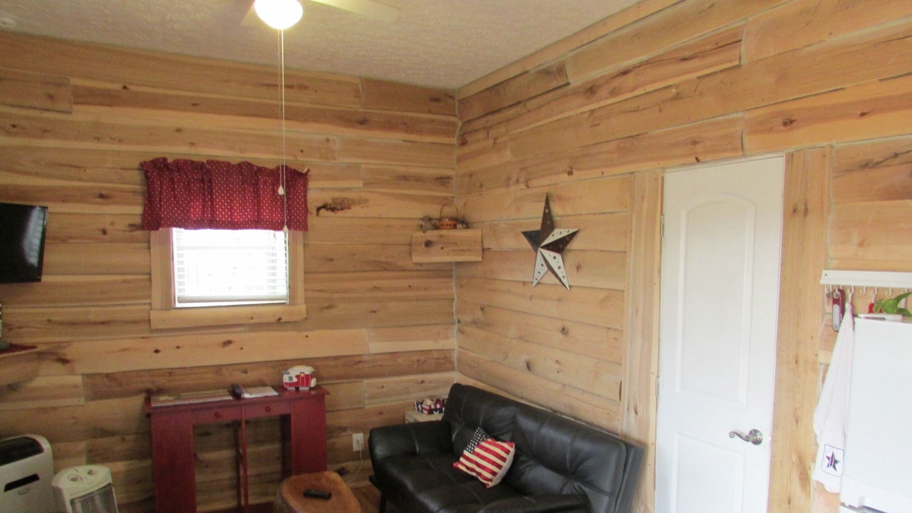 Photo of Livingroom in Hillsboro