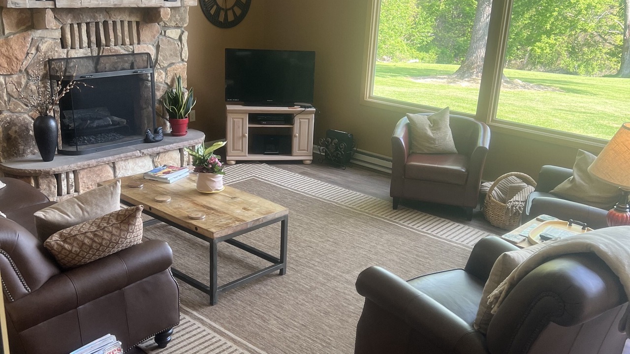 Photo of Bedroom in Perrysville