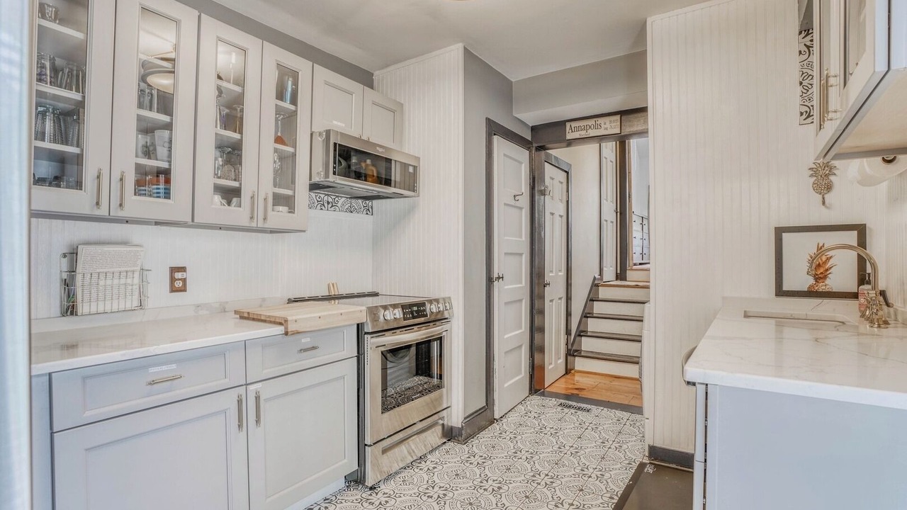 Photo of Kitchen in Historic District