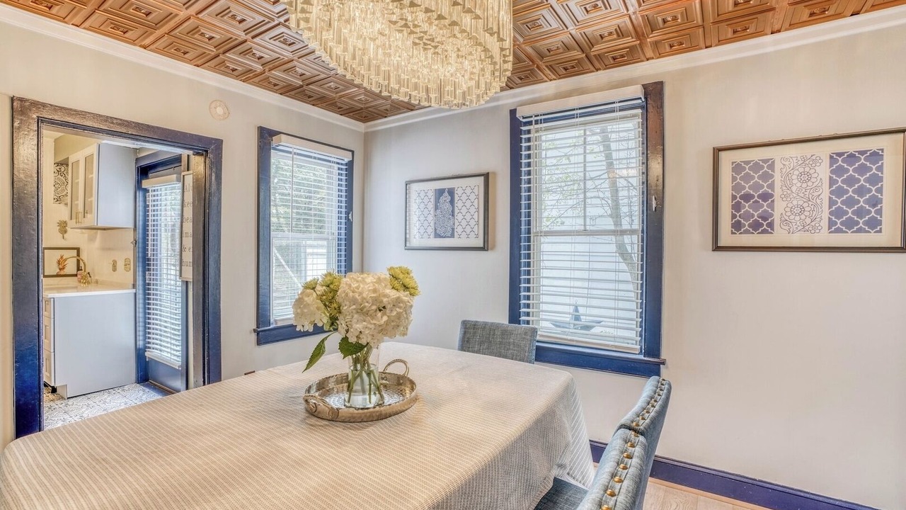 Photo of Bedroom in Historic District