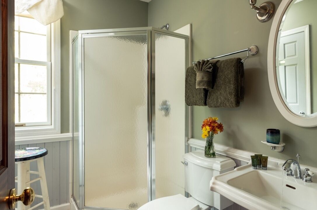 Photo of Bathroom in Confluence