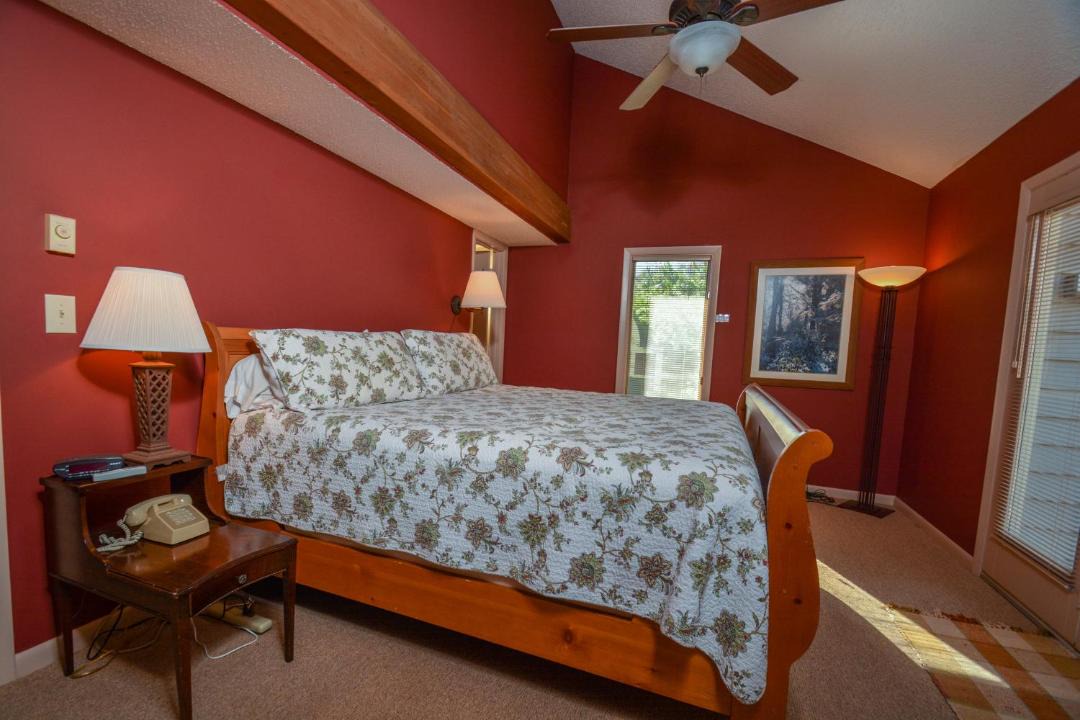 Photo of Bedroom in McHenry