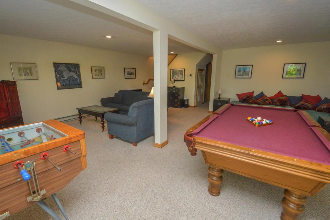 Photo of Livingroom in McHenry