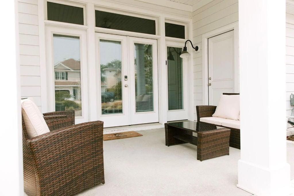 Photo of Patio Balcony in Northeast Virginia Beach