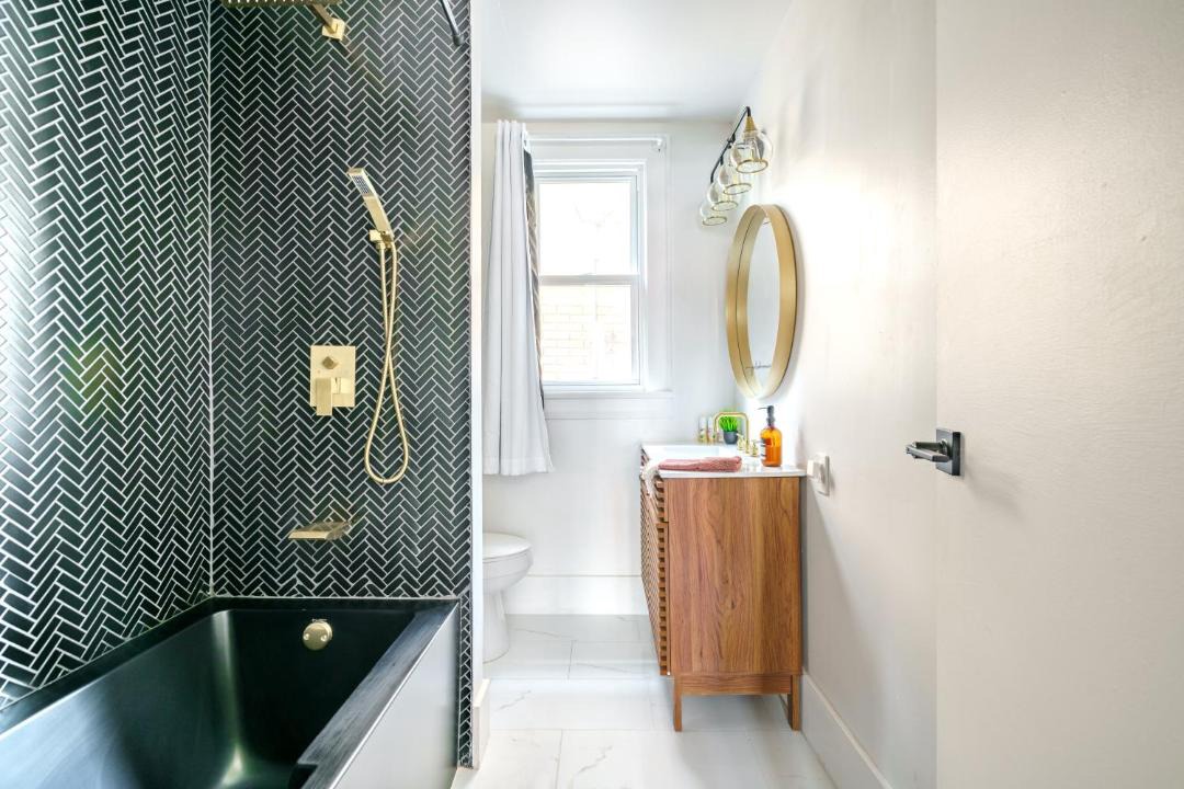 Photo of Bathroom in Short North